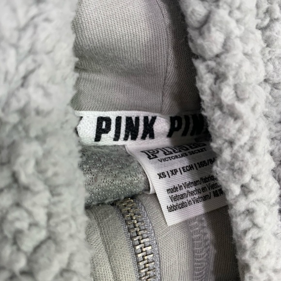 VS Pink Sherpa Teddy Grey Pullover - Picture 4 of 5